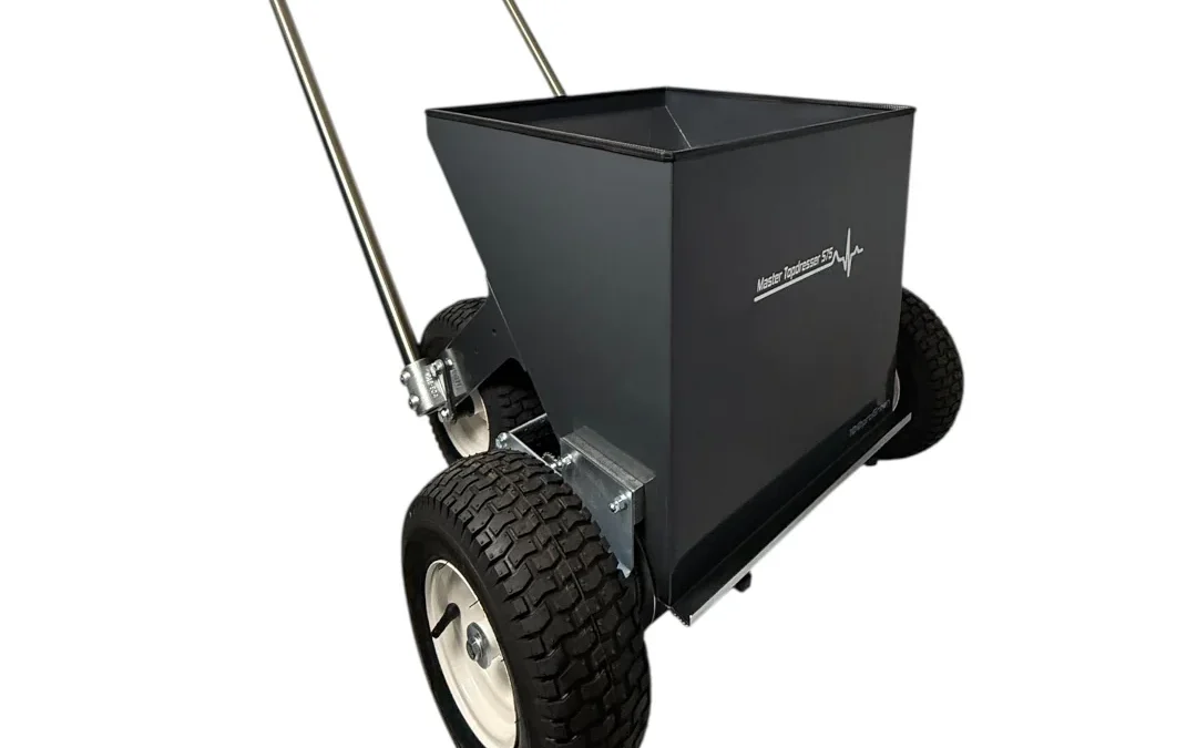 Master Topdresser S75 – Rasenbesander